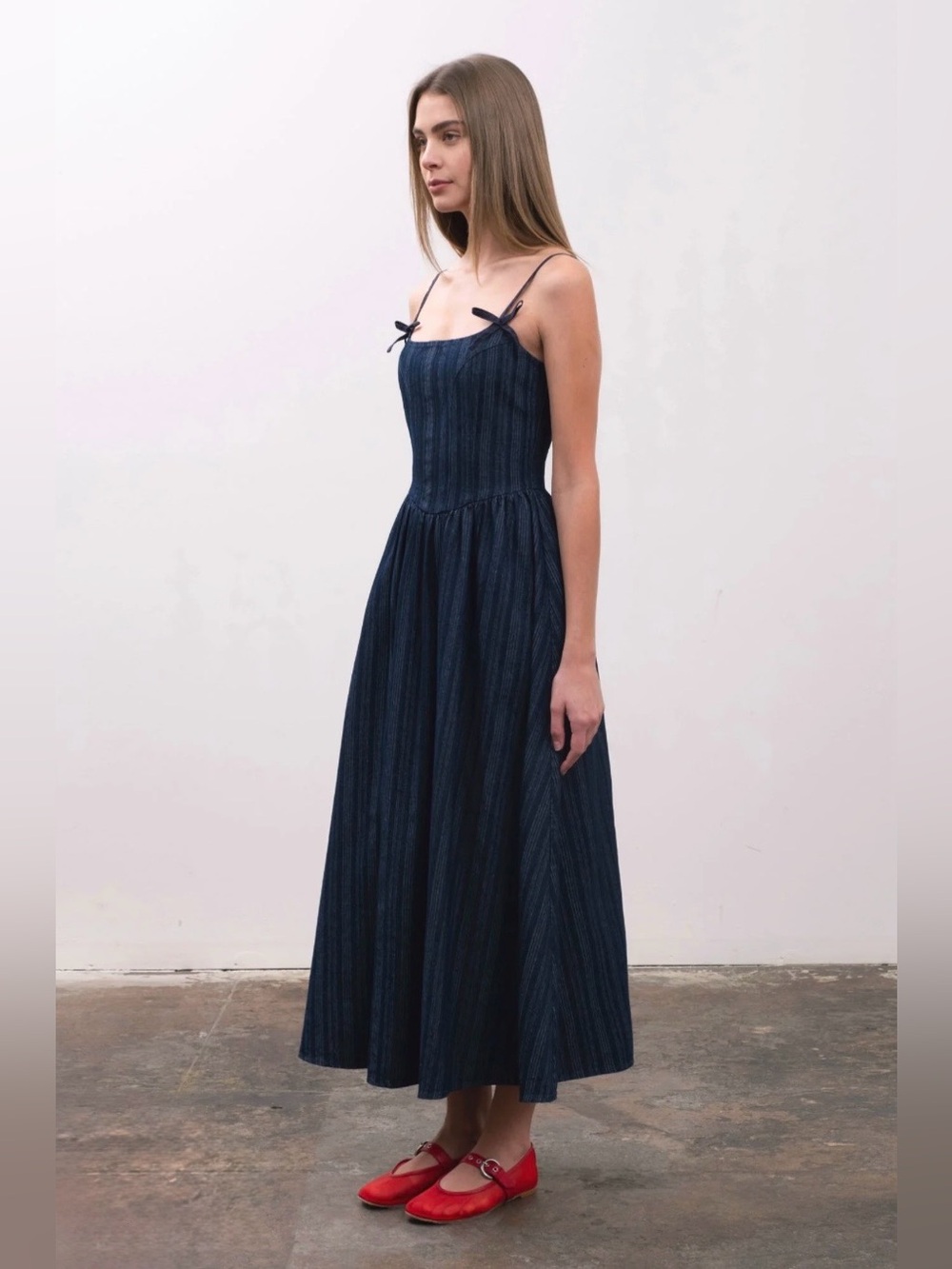 Moon River Strap Bow Detail Denim Midi Dress